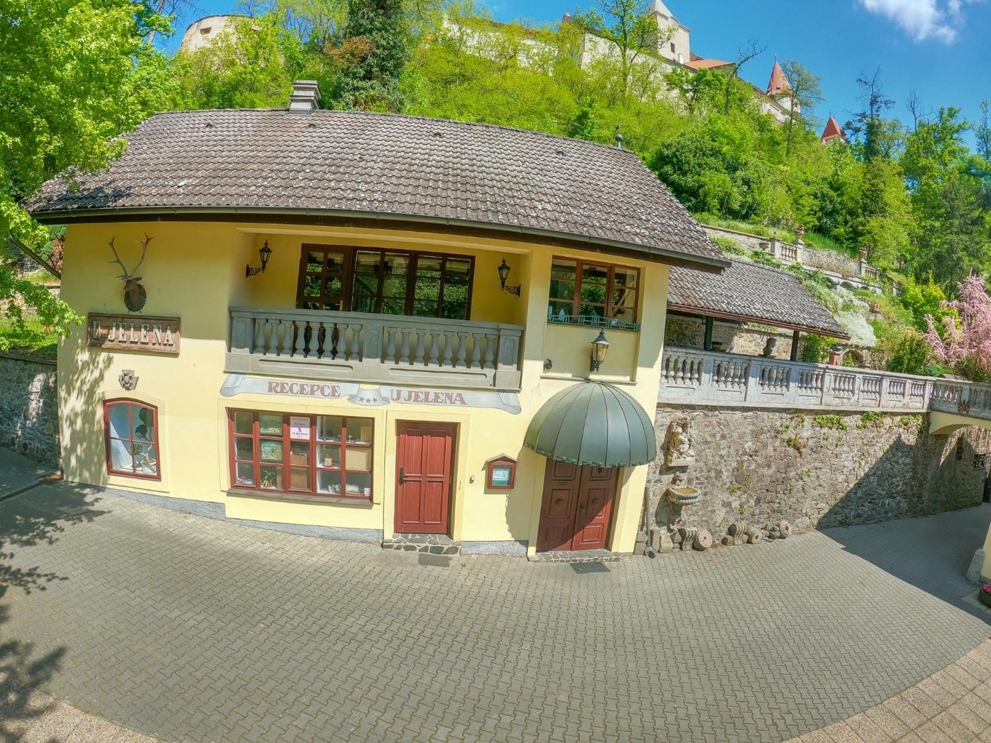 Resort U Jelena Krivoklat Exterior photo